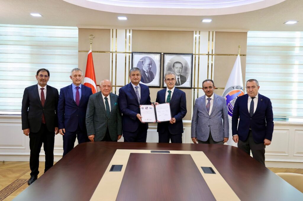 Valilik Kordinesinde Mesleki ve Teknik Eğitim İş Birliği Protokolü İmzalandı