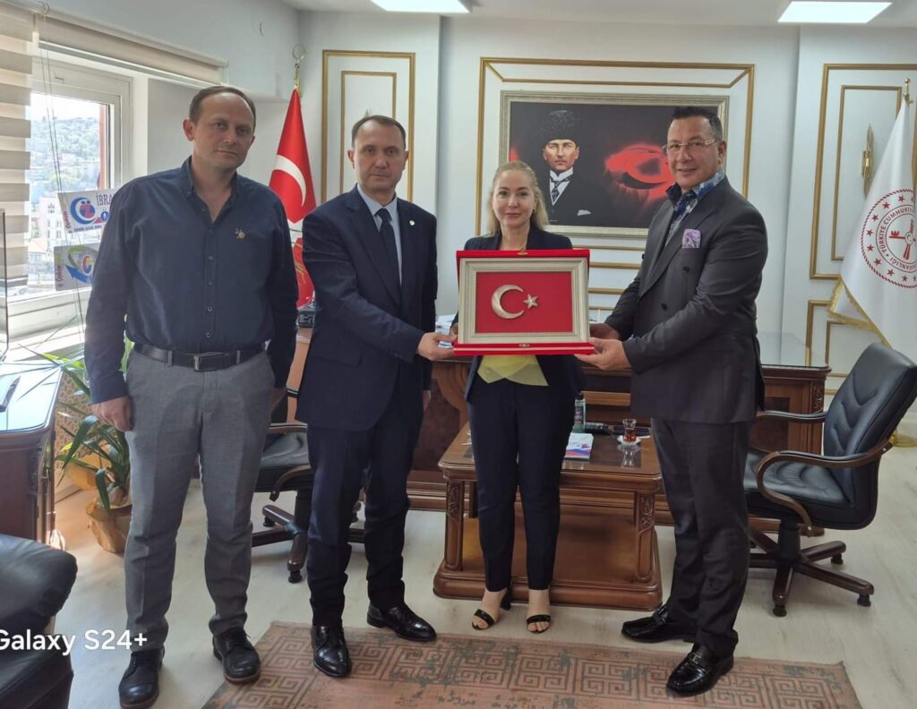 Karabük TSO’dan Defterdar Hülya Yelimlieş’e Ziyaret….