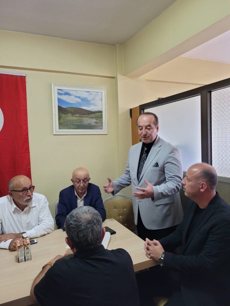 Cevdet Akay, Yeniceliler Eğitim Kültür ve Yardımlaşma Derneği’ni Ziyaret Etti