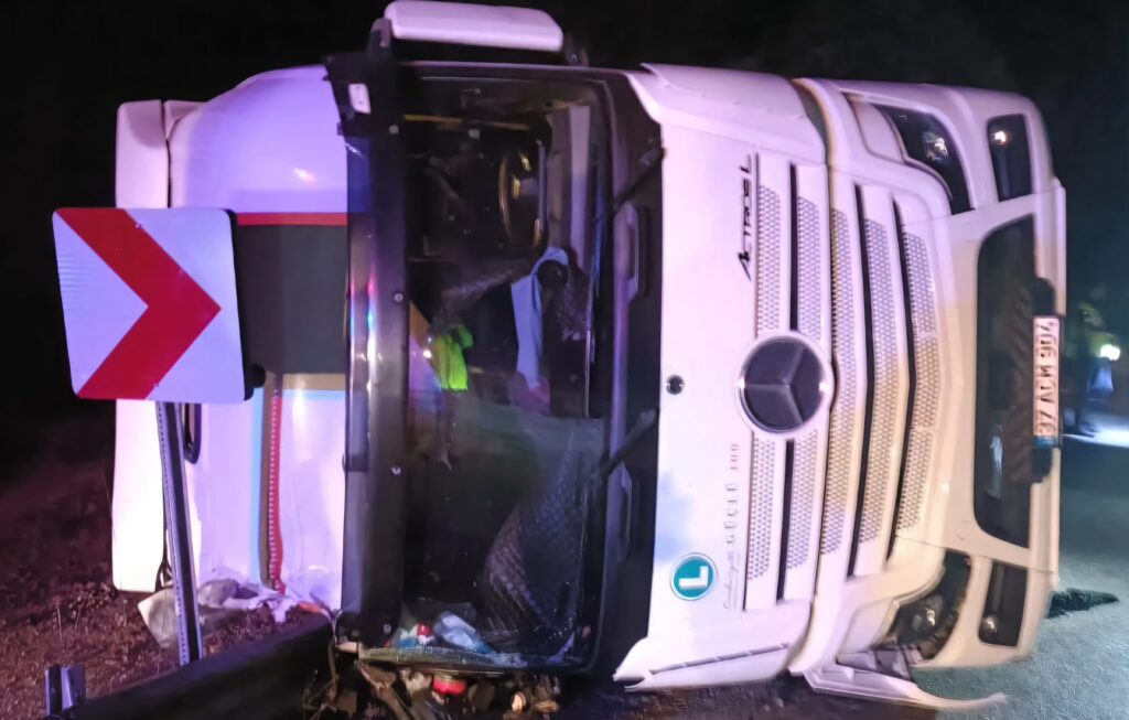 Karabük Bartın Karayolu Soğuksu Mevkiinde Tek Araçlı Kaza: 1 Yaralı