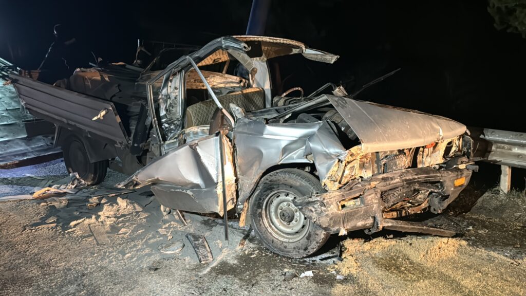 Karabük’te kamyonetle otomobilin çarpıştığı kazada 1’i ağır 5 kişi yaralandı