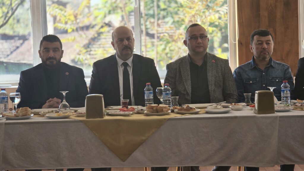 Karabük Kalkınma ve Dayanışma Derneği, Basın Mensuplarıyla Kahvaltıda Bir Araya Geldi.