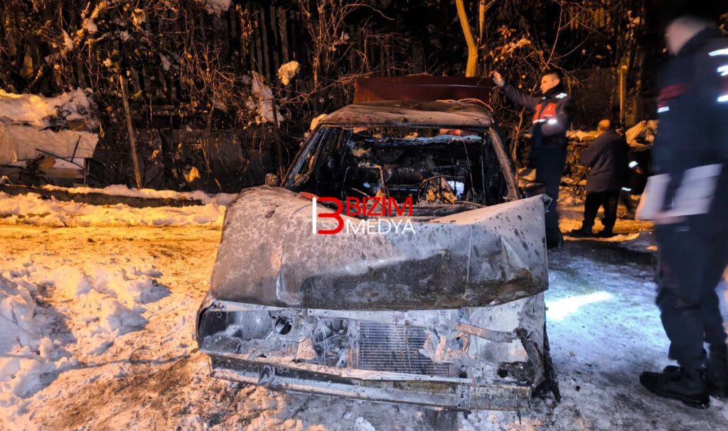 Tandır Köyünde Otomobil Yangını.