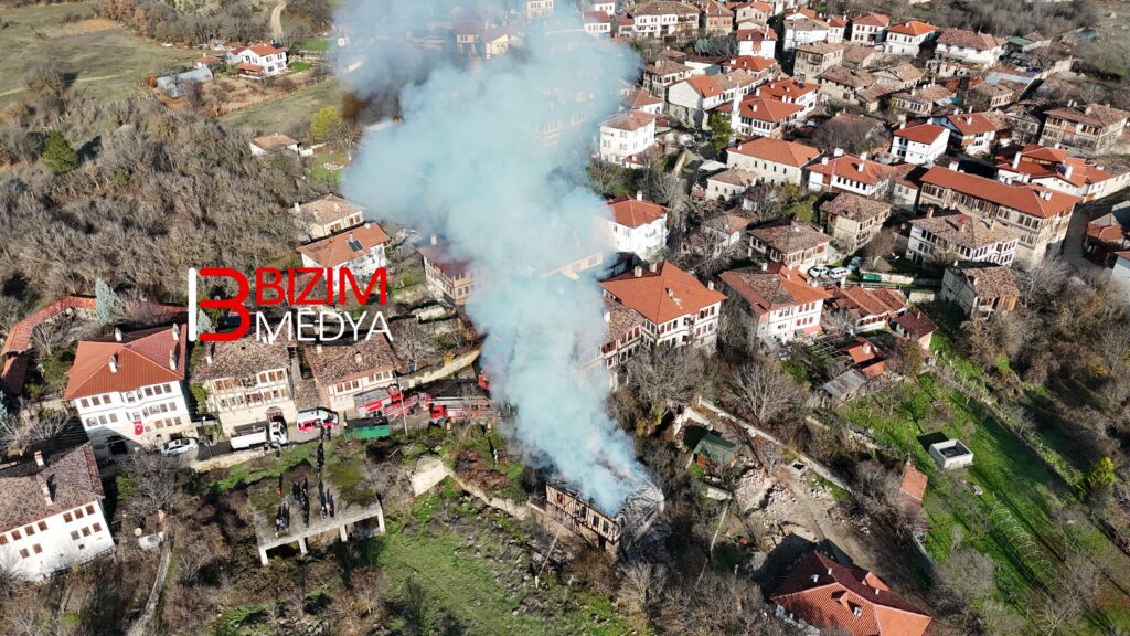 Safranbolu’da Tarihi Miras Yok Oldu: 150 Yıllık Konak Alevlere Teslim Oldu.