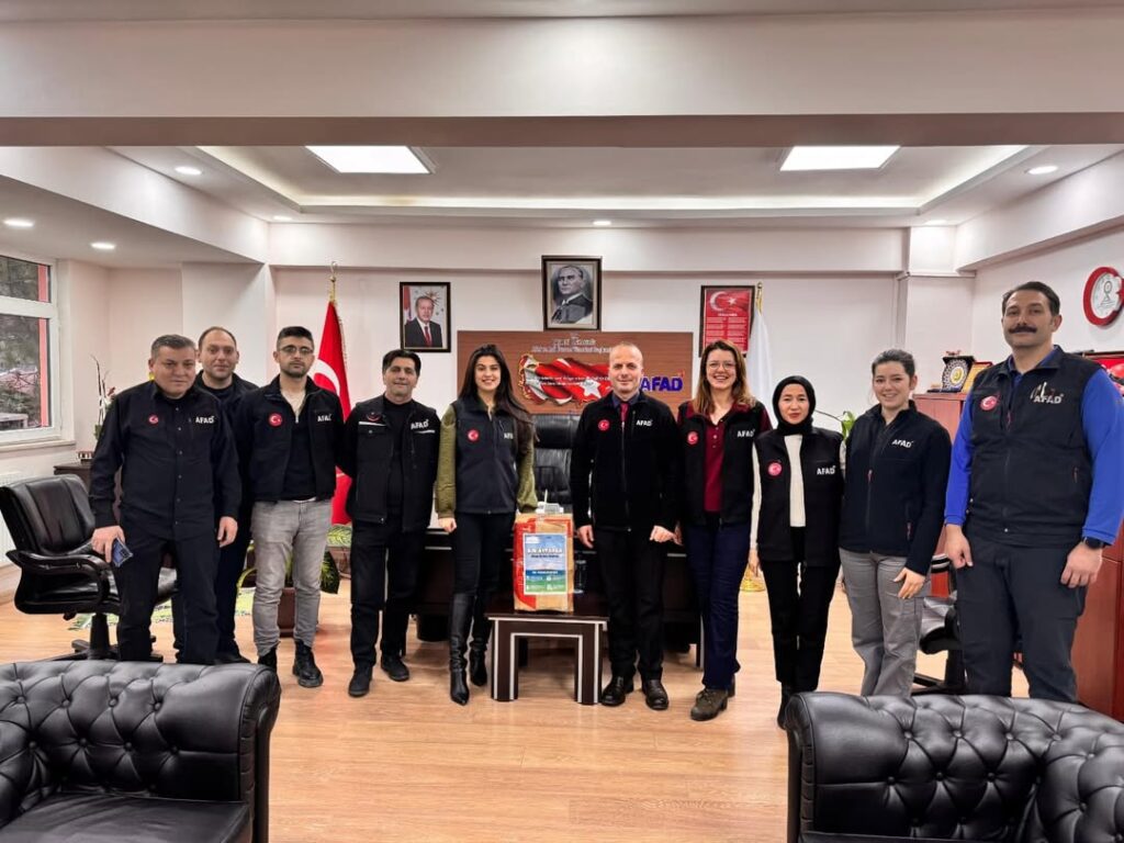 Karabük AFAD’dan Anlamlı Destek: Deprem Bölgesindeki Çocuklar İçin Kitaplar Yola Çıktı….