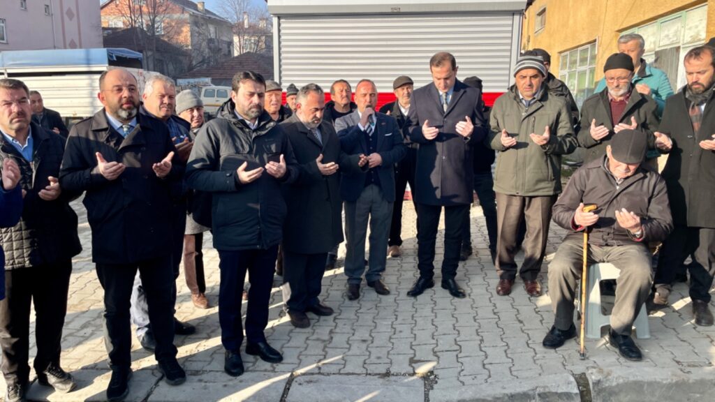 Eflani’de unutulmaya yüz tutmuş esnaf duası geleneği yeniden başlatıldı.