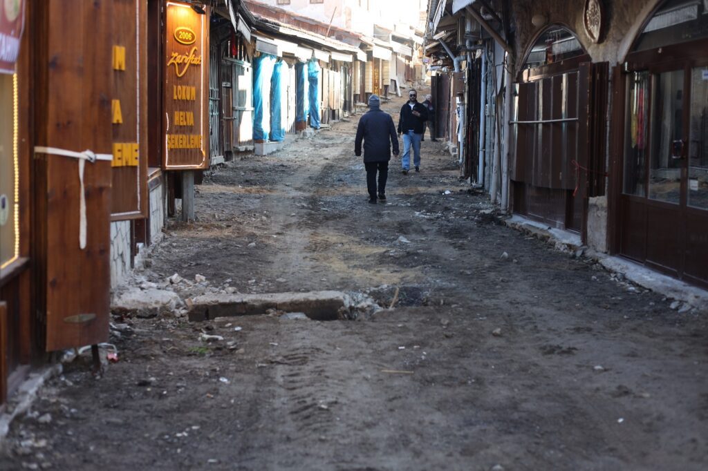 Safranbolu’da Tarihi Manifaturacılar Çarşısı Aslına Dönüyor.