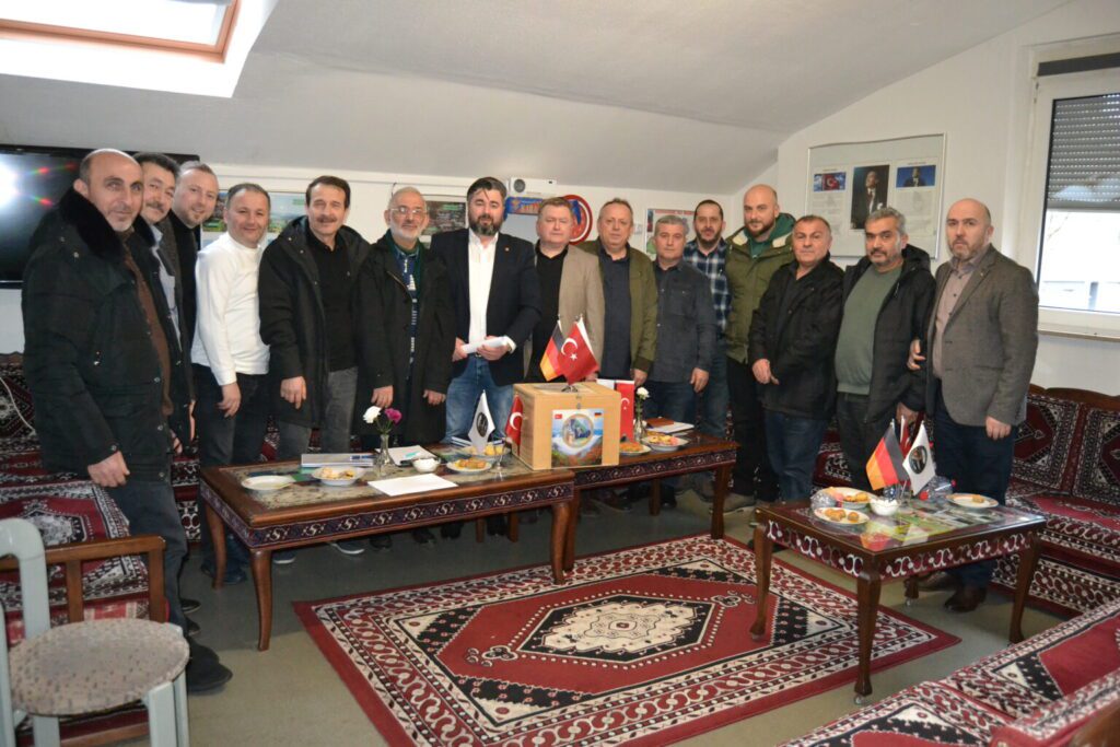 Yalçın Yirmibeşoğlu Almanya Karabük-Yeniceliler Derneği’nde Güven Tazeledi.