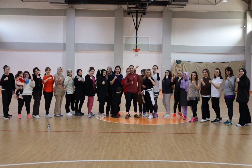 “Bu Kurs Hepimize İyi Geliyor. Derdimizi Çok İyi Anlatabildiğimiz Bir Başkanımız Var’’