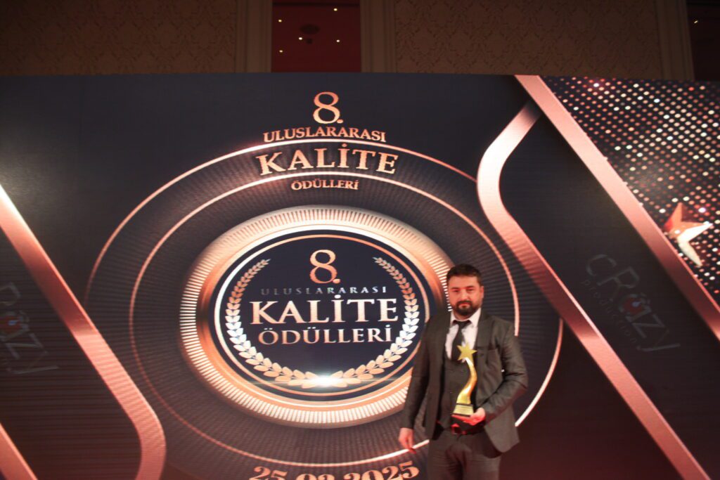 KAR78’e Prestijli Ödül: İş adamı Recep Tonbul, Yılın En Başarılı Güvenlik Firması Ödülünü Aldı.