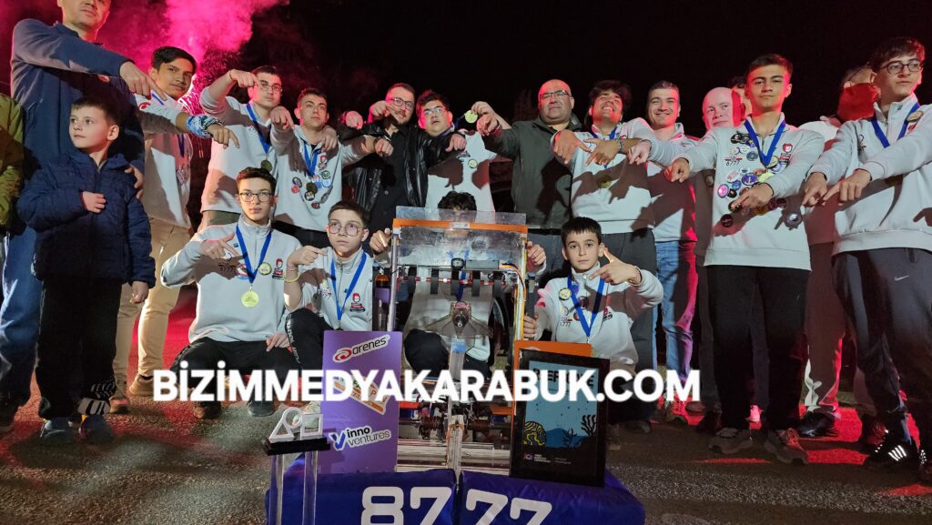 Şampiyonluk Coşkusu Karabük’te! SafranTech Takımı Aileleriyle Zaferi Kutladı….