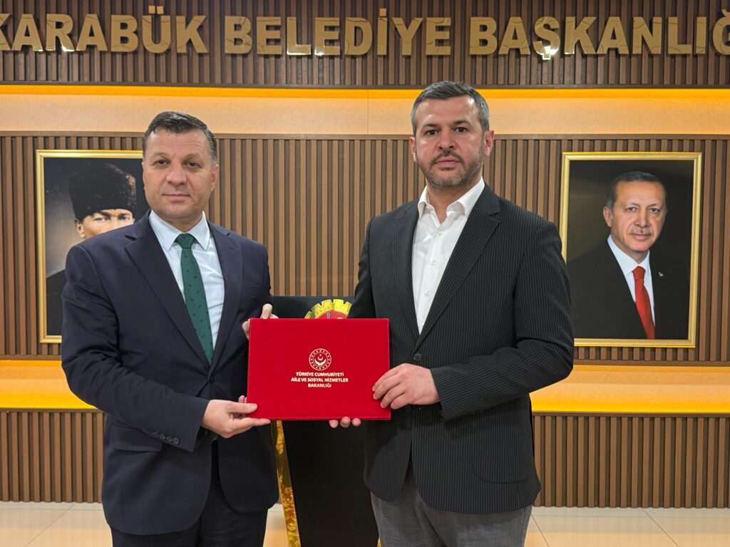 Karabük Belediye Başkanı Özkan Çetinkaya’dan Evlenecek Gençlere Büyük Destek