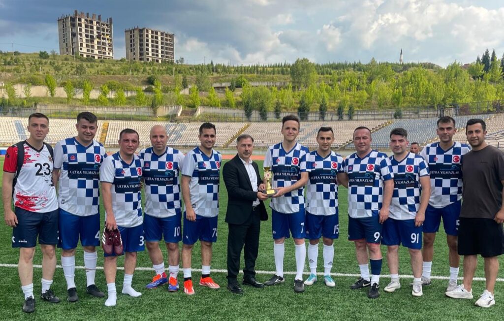 Karabük Adliyesi Bahar Futbol Turnuvası’nda Şampiyon Eskipazar Cezaevi Takımı Oldu.