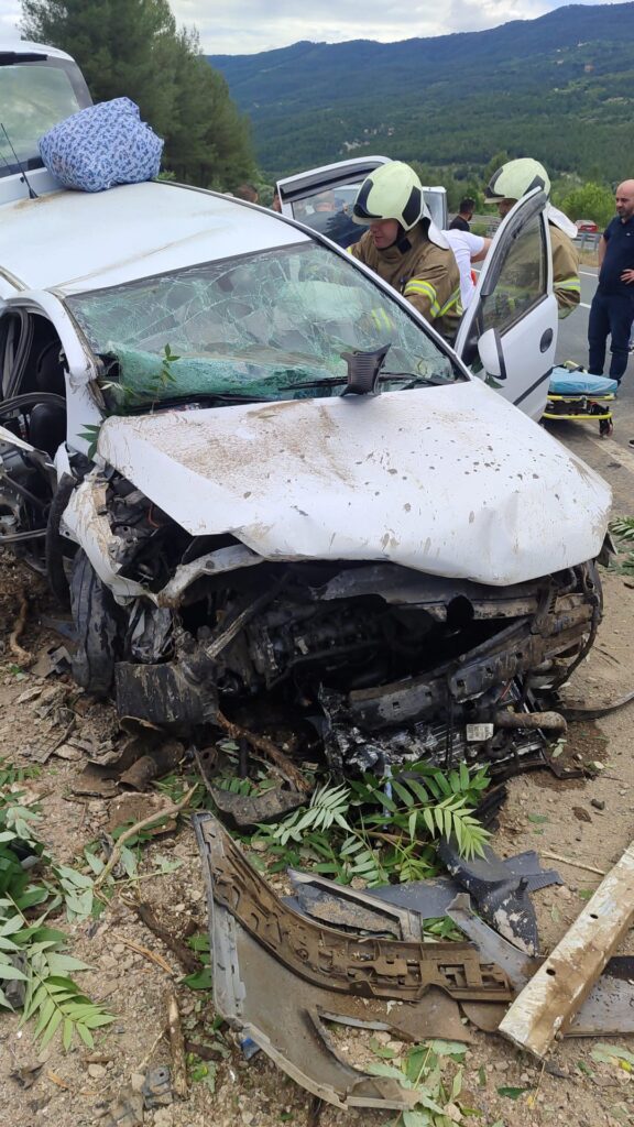 Safranbolu’da Feci Kaza: 4 Yaşındaki Çocuk Hayatını Kaybetti, 3 Yaralı