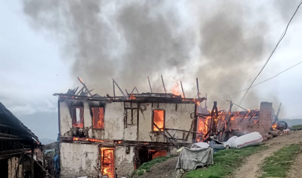 KAHYALAR KÖYÜ’NDE KORKUTAN YANGIN!