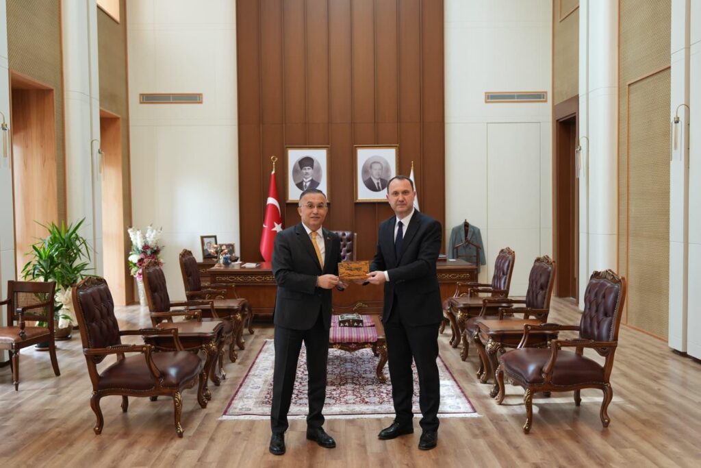 Karabük Ticaret ve Sanayi Odası (KTSO) Yönetim Kurulu Başkanı Fatih Çapraz, Nisan ayında gerçekleştirilen faaliyetlere ilişkin değerlendirmelerde bulundu.