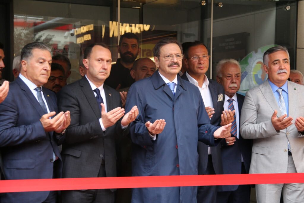 Karabük, TOBB Başkanı M. Rifat Hisarcıklıoğlu’nun katılımıyla önemli bir programa ev sahipliği yaptı.